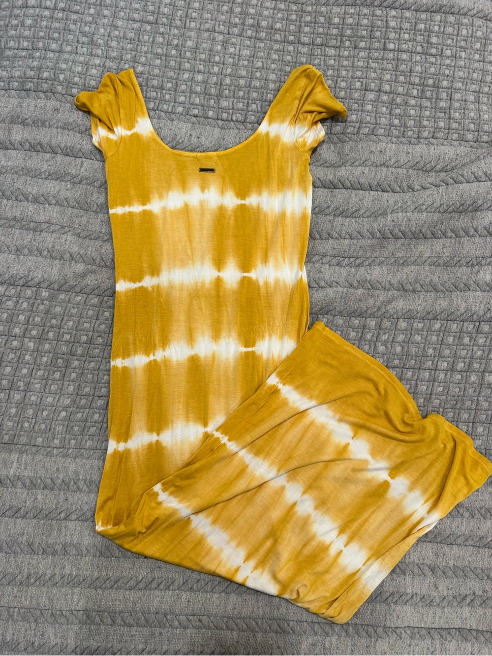 Billabong Yellow and White Tie-Dye Maxi Dress